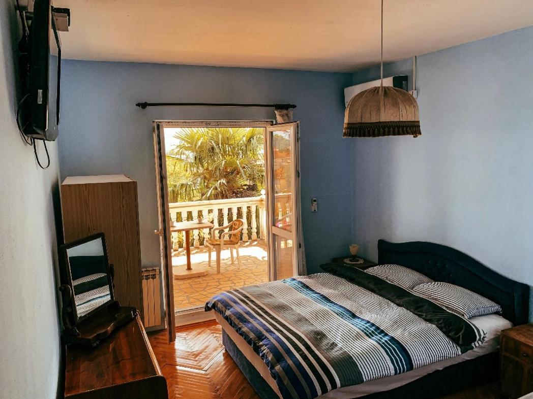 Peaceful, Cosy Tivat Guesthouse Exterior photo